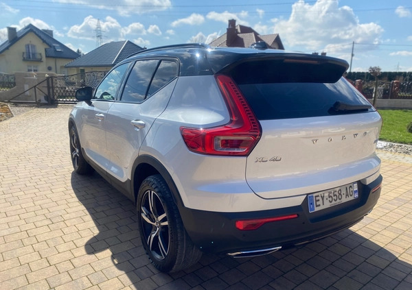 Volvo XC 40 cena 113900 przebieg: 128000, rok produkcji 2018 z Leżajsk małe 301